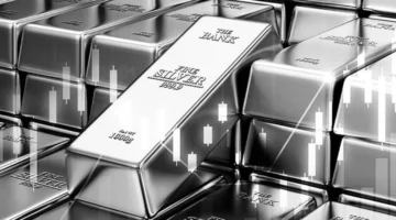 ماذا يحدث في أسعار الفضة مع ارتفاع قيمتها في 9 مارس 2026؟